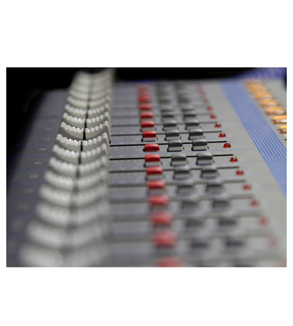 YAMAHA MG12XU 12 CHANNEL MIXING CONSOLE